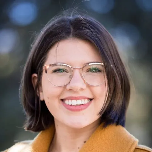 Headshot of Olivia McDonald